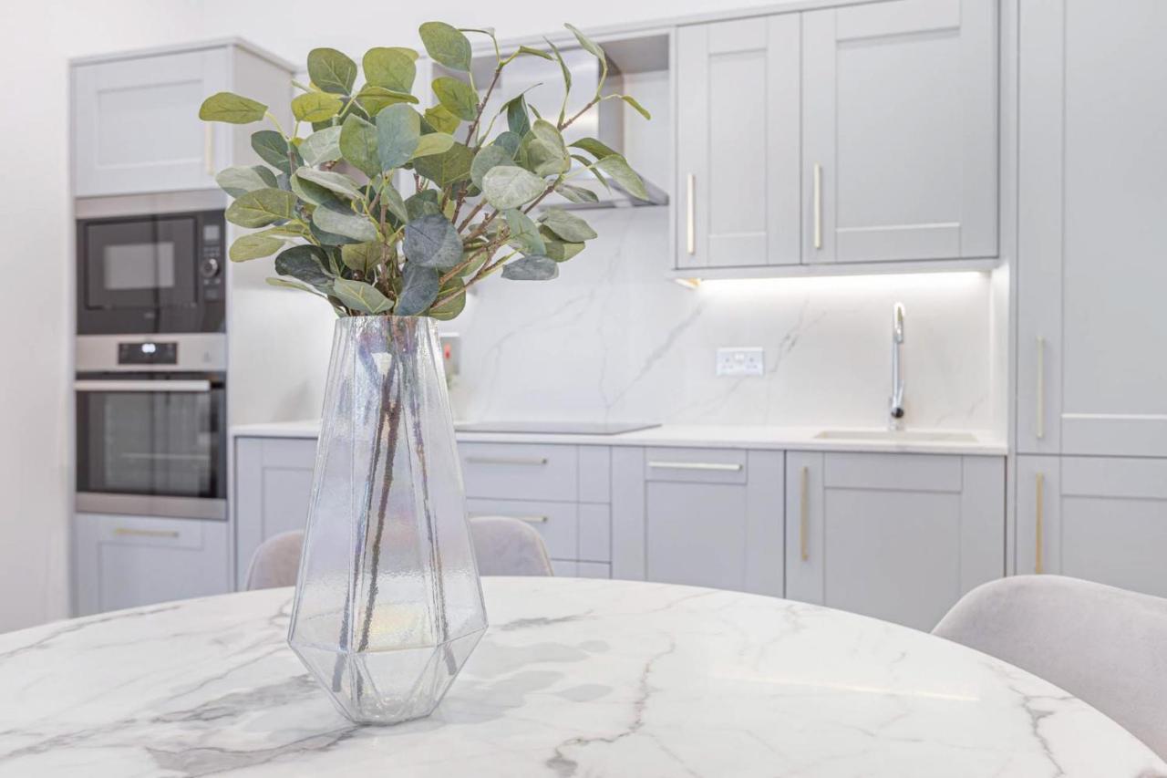 Royal Kensington In Cromwell Road Apartment ลอนดอน ภายนอก รูปภาพ